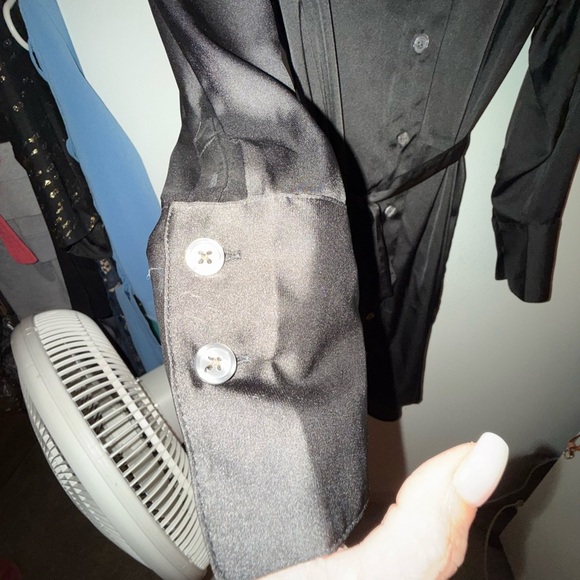 5. Banana Republic Classic Black Dress - Picture 5 of 7